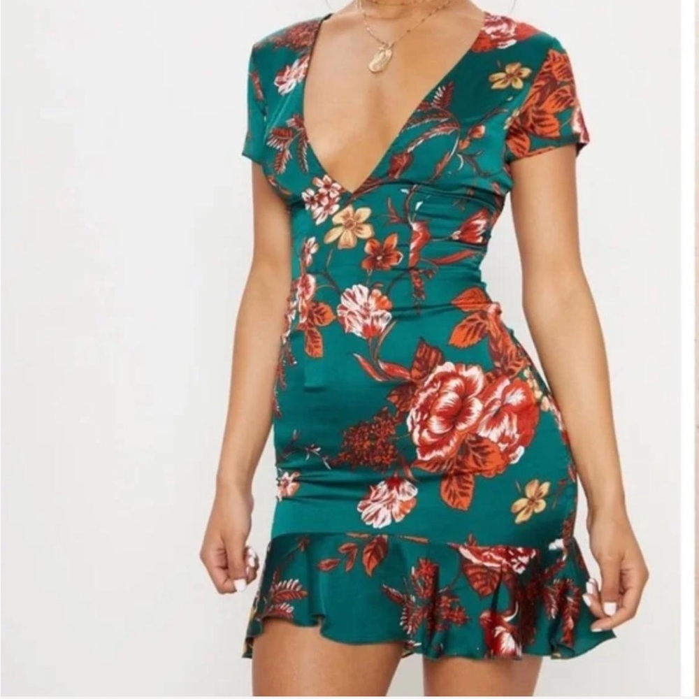 PrettyLittleThing dress